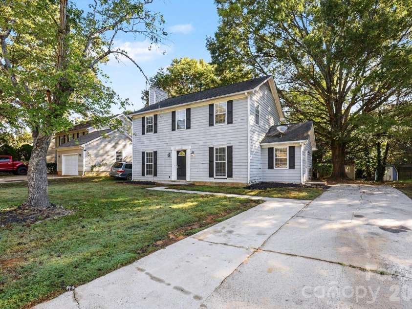 12631 Delman Lane, Pineville, NC 28134.  MLS# CAR4432987, YatesRealty ID 57204. 