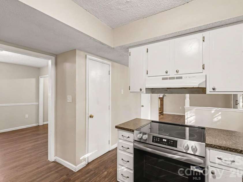 12631 Delman Lane, Pineville, NC 28134.  MLS# CAR4432987, YatesRealty ID 57204. 