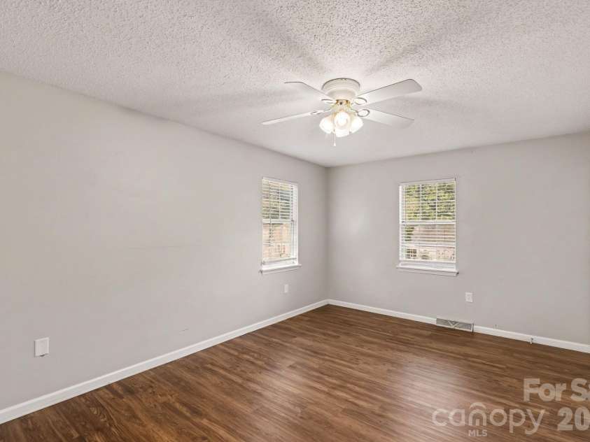 12631 Delman Lane, Pineville, NC 28134.  MLS# CAR4432987, YatesRealty ID 57204. 