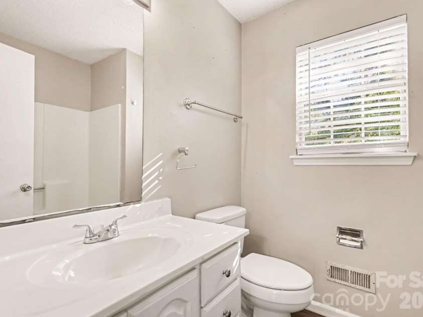12631 Delman Lane, Pineville, NC 28134.  MLS# CAR4432987, YatesRealty ID 57204. 