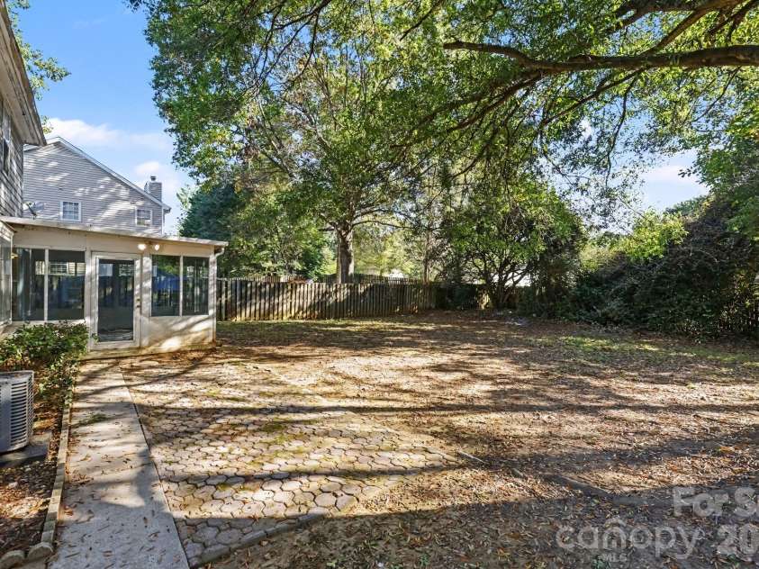 12631 Delman Lane, Pineville, NC 28134.  MLS# CAR4432987, YatesRealty ID 57204. 