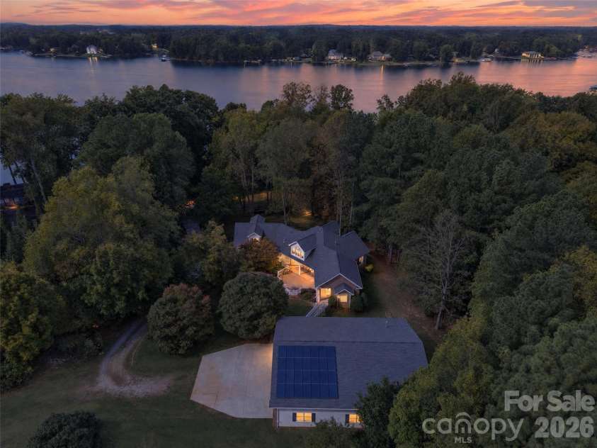 321 Normandy Road, Mooresville, NC 28117.  MLS# CAR4432473, YatesRealty ID 57206. 
