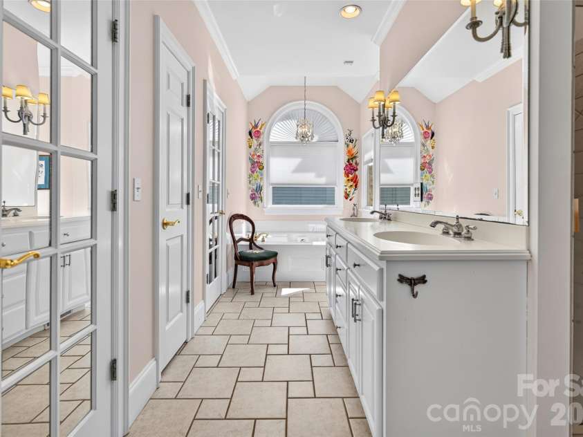 321 Normandy Road, Mooresville, NC 28117.  MLS# CAR4432473, YatesRealty ID 57206. 