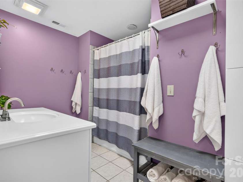 321 Normandy Road, Mooresville, NC 28117.  MLS# CAR4432473, YatesRealty ID 57206. 