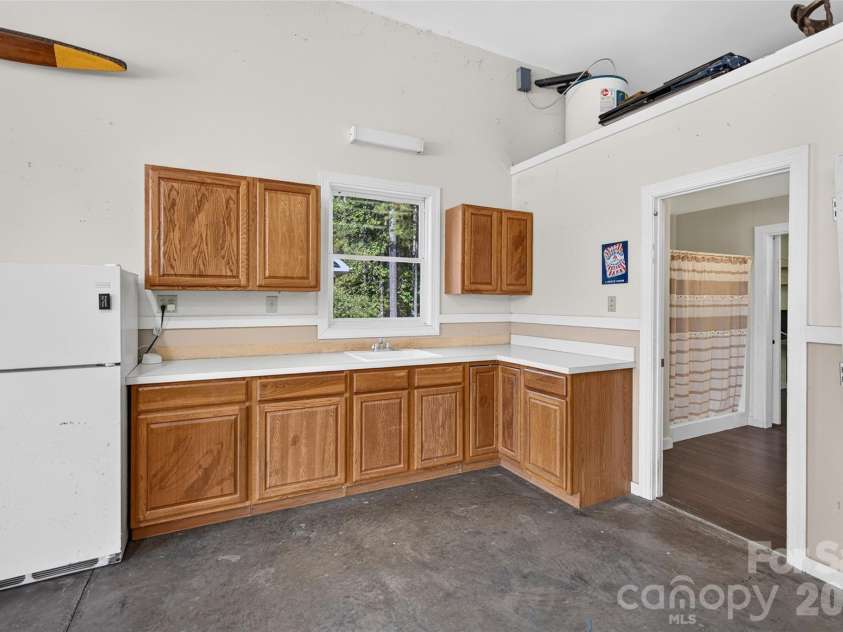 321 Normandy Road, Mooresville, NC 28117.  MLS# CAR4432473, YatesRealty ID 57206. 