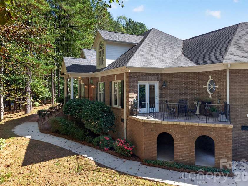 321 Normandy Road, Mooresville, NC 28117.  MLS# CAR4432473, YatesRealty ID 57206. 