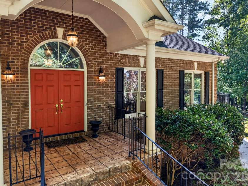 321 Normandy Road, Mooresville, NC 28117.  MLS# CAR4432473, YatesRealty ID 57206. 