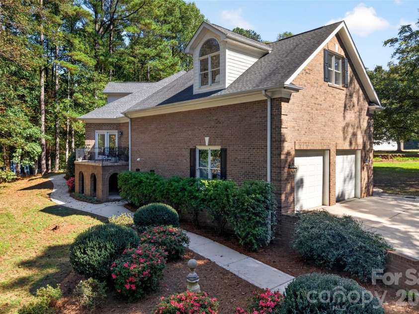 321 Normandy Road, Mooresville, NC 28117.  MLS# CAR4432473, YatesRealty ID 57206. 