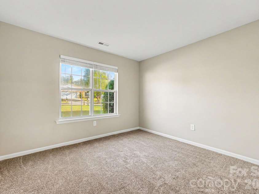 10133 Illoria Drive, Charlotte, NC 28273.  MLS# CAR4432147, YatesRealty ID 57207. 