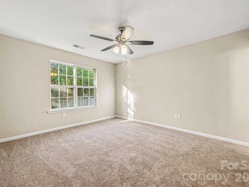 10133 Illoria Drive, Charlotte, NC 28273.  MLS# CAR4432147, YatesRealty ID 57207. 