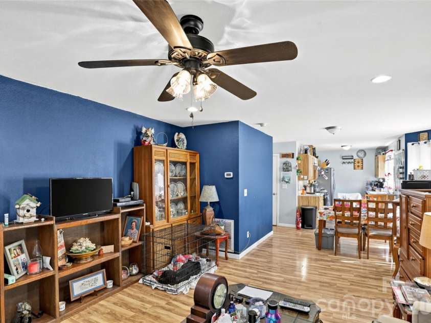 12 Janie Drive, Clyde, NC 28721.  MLS# CAR4435588, YatesRealty ID 57209. 
