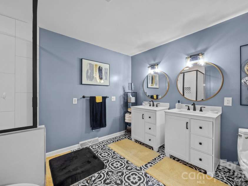 961 Confederate Avenue, Salisbury, NC 28144.  MLS# CAR4338214, YatesRealty ID 5721. 
