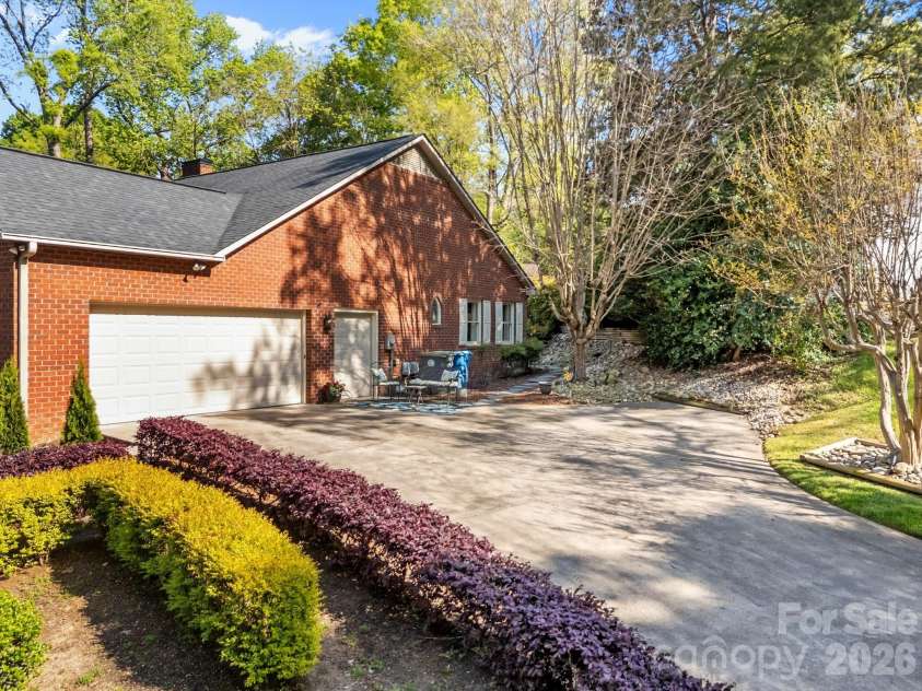 961 Confederate Avenue, Salisbury, NC 28144.  MLS# CAR4338214, YatesRealty ID 5721. 