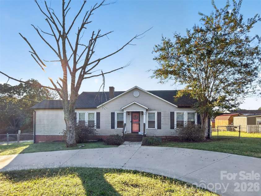 184 Hollis Road, Ellenboro, NC 28040.  MLS# CAR4434678, YatesRealty ID 57213. 