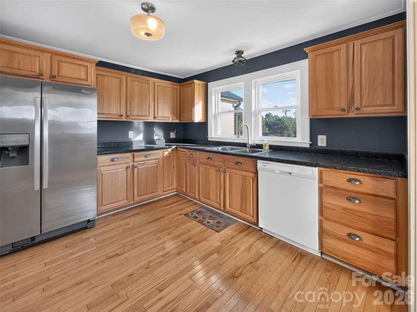 184 Hollis Road, Ellenboro, NC 28040.  MLS# CAR4434678, YatesRealty ID 57213. Kitchen