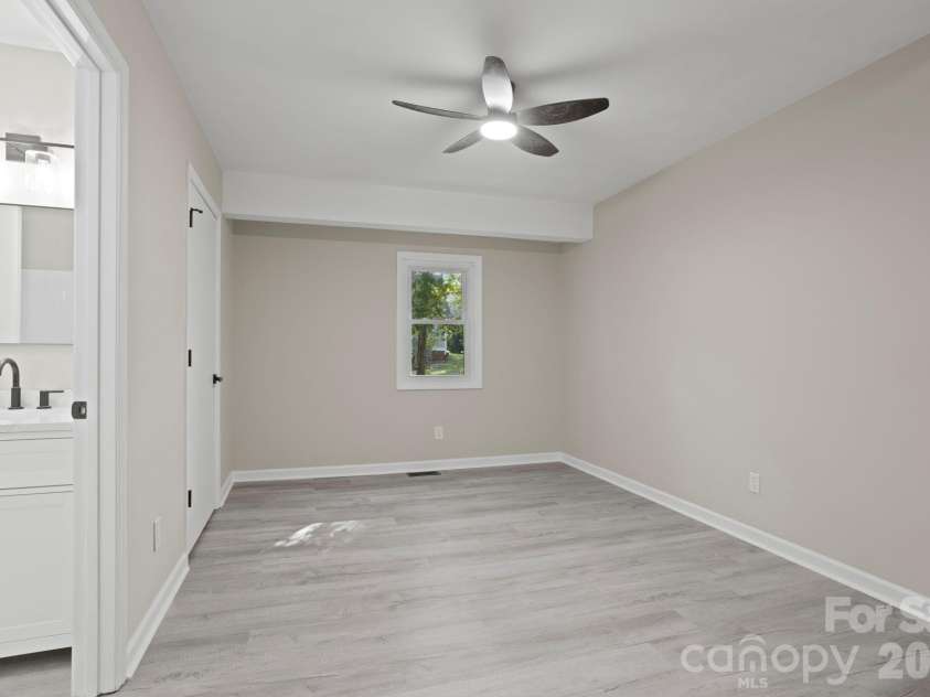97 Wilkie Way, Fletcher, NC 28732.  MLS# CAR4418973, YatesRealty ID 57215. 