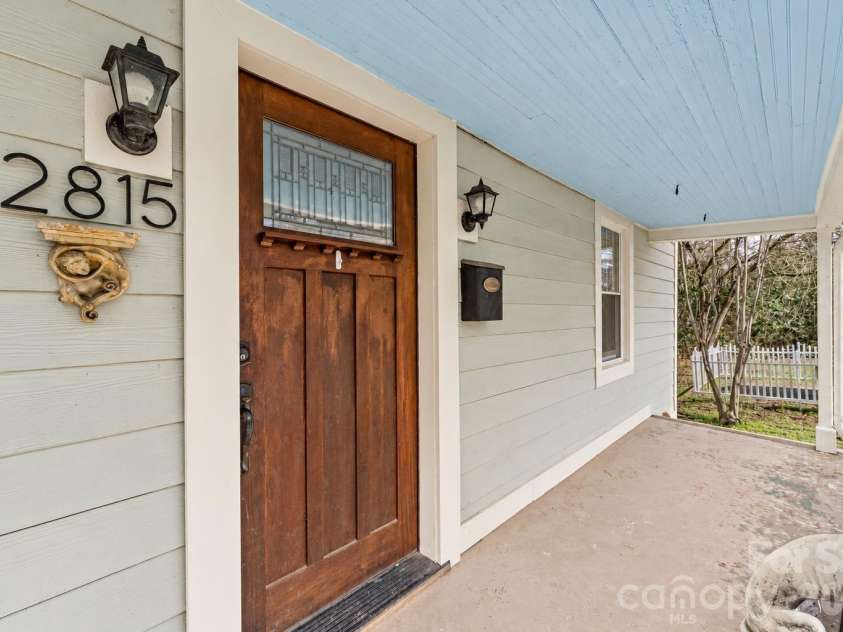 2815 Myers Street, Charlotte, NC 28205.  MLS# CAR4435606, YatesRealty ID 57219. 