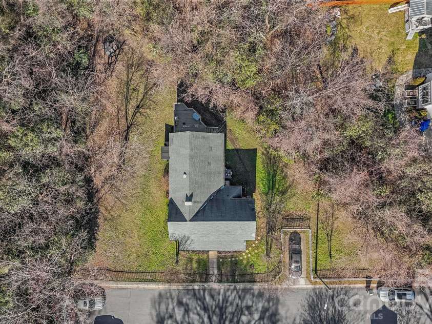 2815 Myers Street, Charlotte, NC 28205.  MLS# CAR4435606, YatesRealty ID 57219. 
