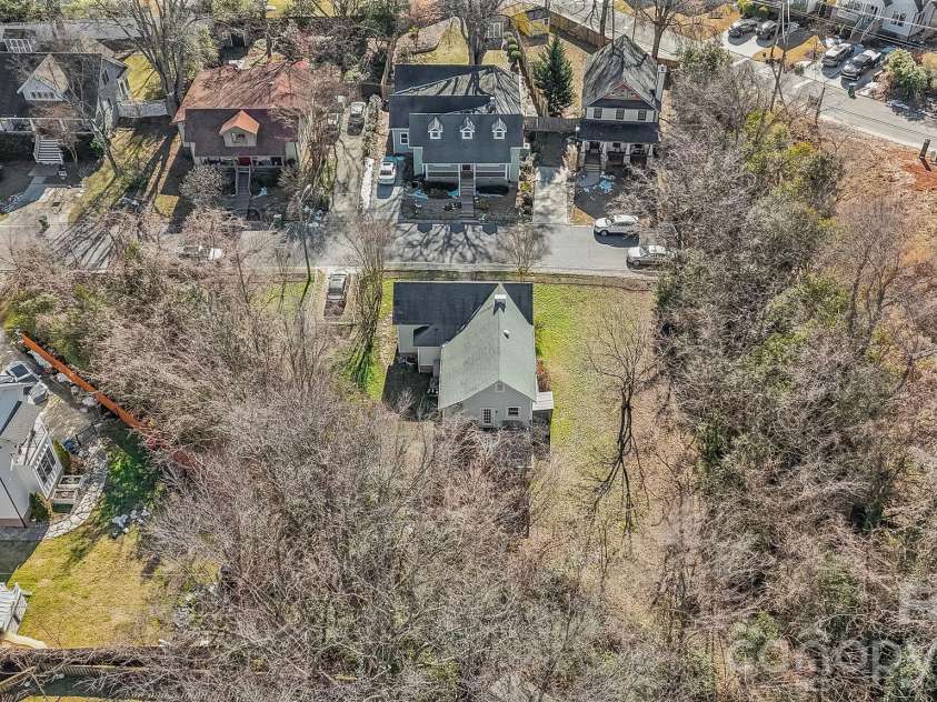 2815 Myers Street, Charlotte, NC 28205.  MLS# CAR4435606, YatesRealty ID 57219. 