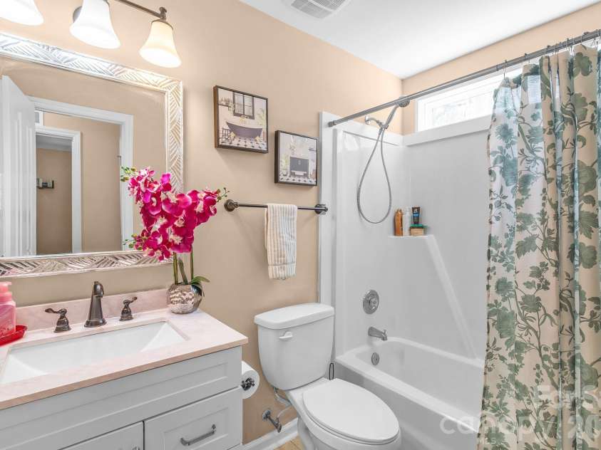 3310 Brooktree Lane, Indian Trail, NC 28079.  MLS# CAR4360227, YatesRealty ID 5722. 