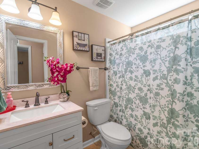 3310 Brooktree Lane, Indian Trail, NC 28079.  MLS# CAR4360227, YatesRealty ID 5722. 