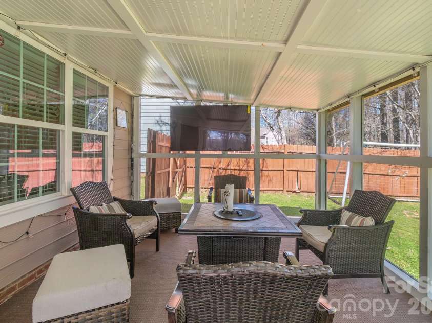 3310 Brooktree Lane, Indian Trail, NC 28079.  MLS# CAR4360227, YatesRealty ID 5722. 