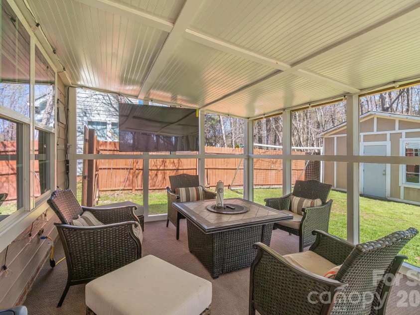 3310 Brooktree Lane, Indian Trail, NC 28079.  MLS# CAR4360227, YatesRealty ID 5722. 
