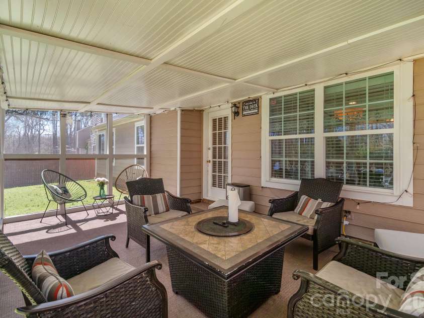 3310 Brooktree Lane, Indian Trail, NC 28079.  MLS# CAR4360227, YatesRealty ID 5722. 