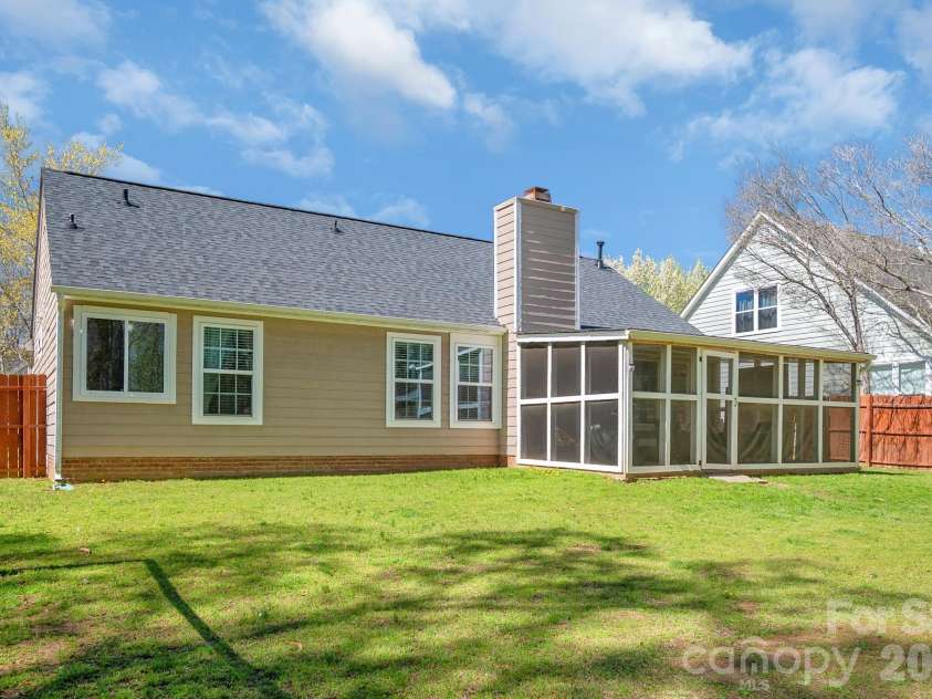 3310 Brooktree Lane, Indian Trail, NC 28079.  MLS# CAR4360227, YatesRealty ID 5722. 