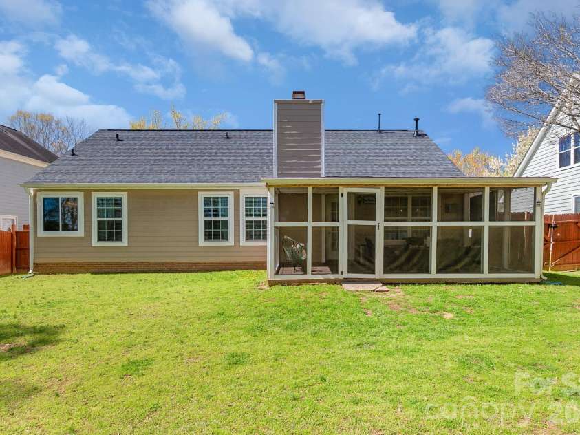 3310 Brooktree Lane, Indian Trail, NC 28079.  MLS# CAR4360227, YatesRealty ID 5722. 