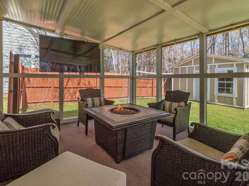 3310 Brooktree Lane, Indian Trail, NC 28079.  MLS# CAR4360227, YatesRealty ID 5722. 