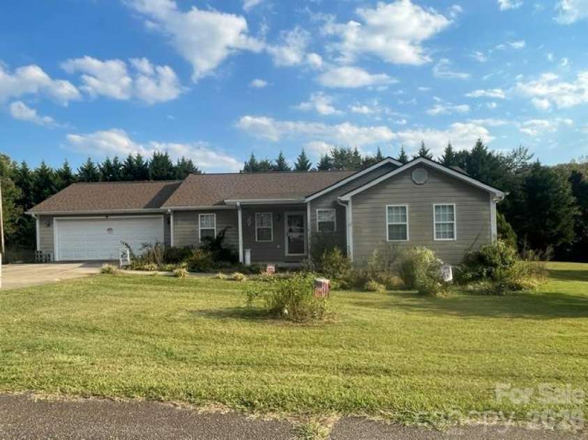 176 Carolina Paradise Road, Rutherfordton, NC 28139.  MLS# CAR4435501, YatesRealty ID 57225. 