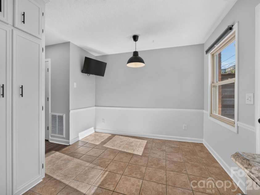 817 Mitchell Avenue, Salisbury, NC 28144.  MLS# CAR4435624, YatesRealty ID 57227. 