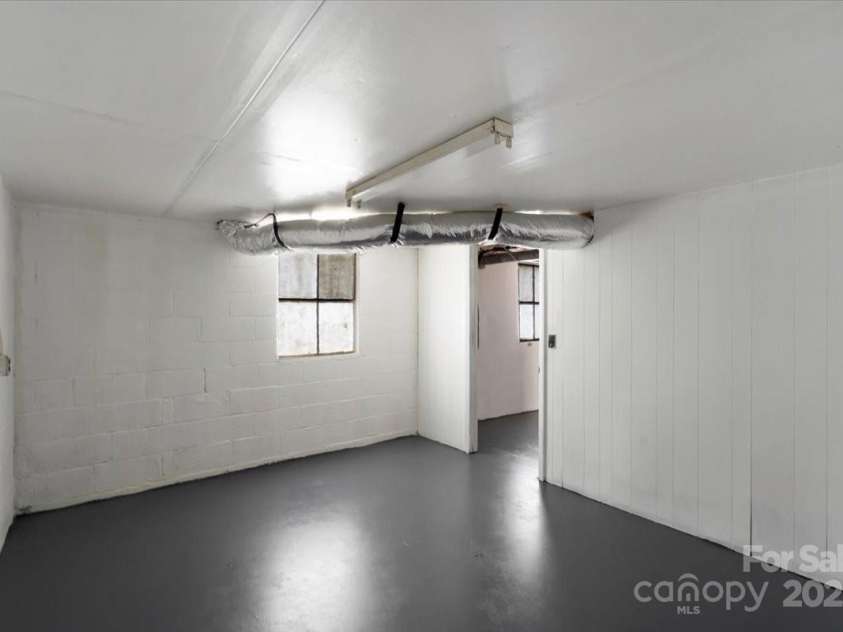 1110 Alexander Street, Statesville, NC 28677.  MLS# CAR4221612, YatesRealty ID 5723. 