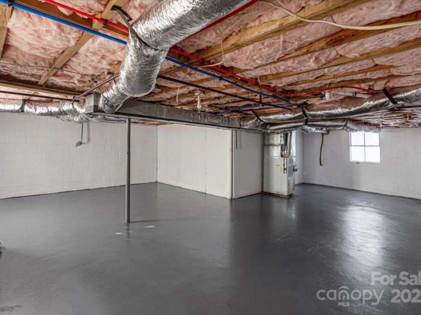 1110 Alexander Street, Statesville, NC 28677.  MLS# CAR4221612, YatesRealty ID 5723. 