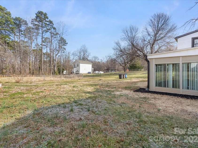1110 Alexander Street, Statesville, NC 28677.  MLS# CAR4221612, YatesRealty ID 5723. 