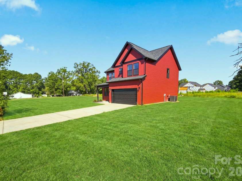 3230 Deal Road, Mooresville, NC 28115.  MLS# CAR4357589, YatesRealty ID 5723. 