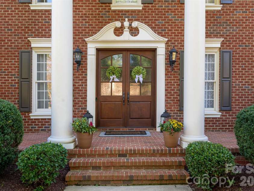 1113 Hansler Lane, Waxhaw, NC 28173.  MLS# CAR4434578, YatesRealty ID 57231. 