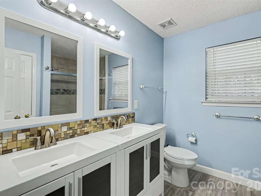 10008 Wild Dogwood Court, Charlotte, NC 28273.  MLS# CAR4434789, YatesRealty ID 57232. 