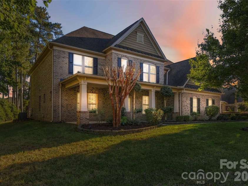 18317 Lilliesleaf Glenn Lane, Charlotte, NC 28277.  MLS# CAR4434699, YatesRealty ID 57234. 