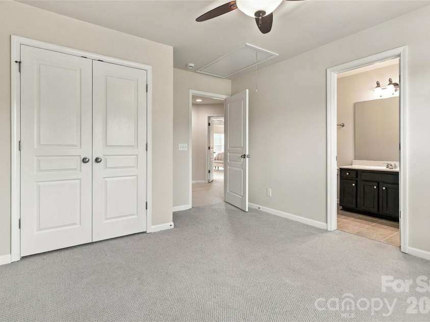 18317 Lilliesleaf Glenn Lane, Charlotte, NC 28277.  MLS# CAR4434699, YatesRealty ID 57234. 
