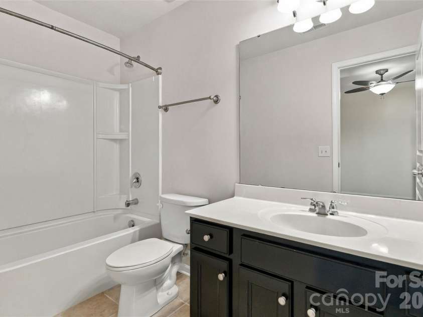 18317 Lilliesleaf Glenn Lane, Charlotte, NC 28277.  MLS# CAR4434699, YatesRealty ID 57234. 