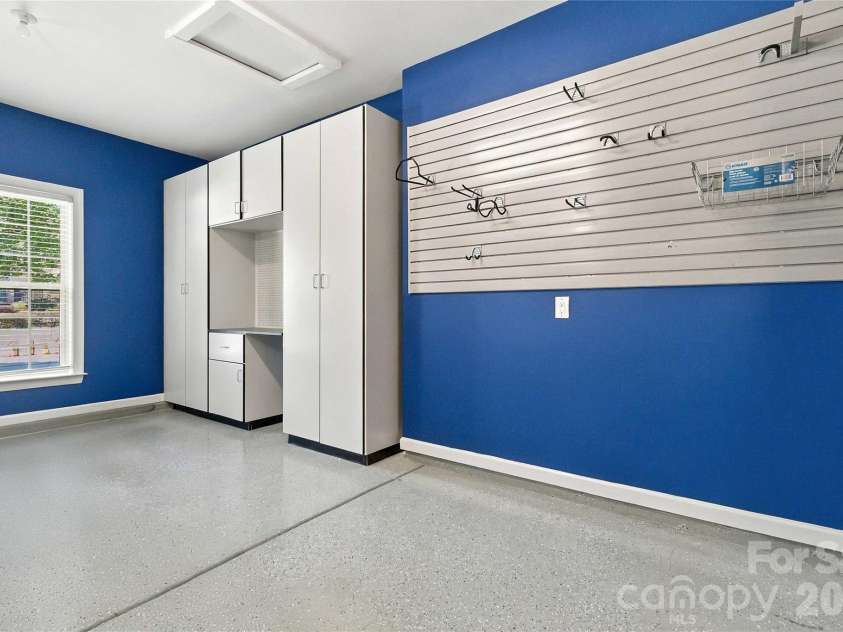18317 Lilliesleaf Glenn Lane, Charlotte, NC 28277.  MLS# CAR4434699, YatesRealty ID 57234. 