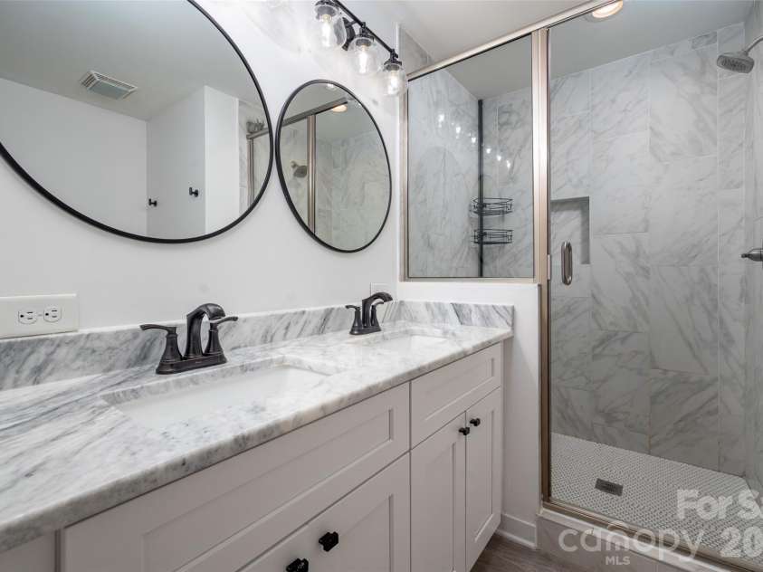 4238 Dowling Drive, Charlotte, NC 28205.  MLS# CAR4434485, YatesRealty ID 57237. Beautifully updated