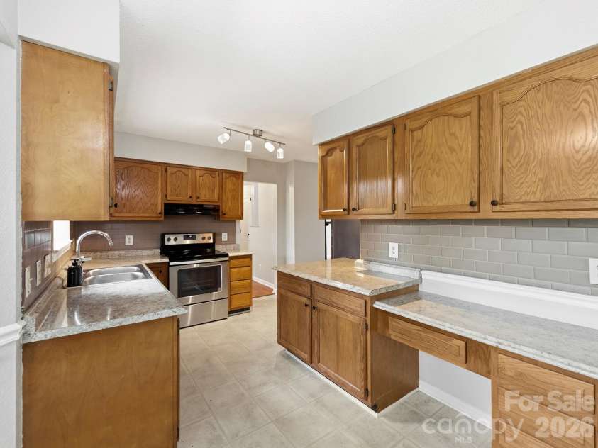 8 Rasada Extension, Weaverville, NC 28787.  MLS# CAR4435147, YatesRealty ID 57238. 