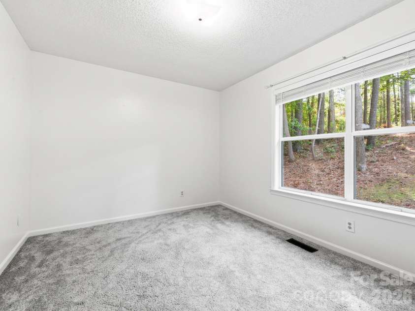 8 Rasada Extension, Weaverville, NC 28787.  MLS# CAR4435147, YatesRealty ID 57238. Bedroom 3