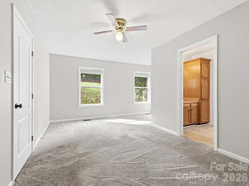 8 Rasada Extension, Weaverville, NC 28787.  MLS# CAR4435147, YatesRealty ID 57238. Master Bedroom