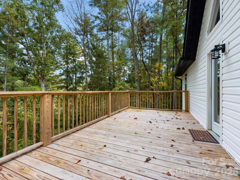 8 Rasada Extension, Weaverville, NC 28787.  MLS# CAR4435147, YatesRealty ID 57238. New Large Private Deck