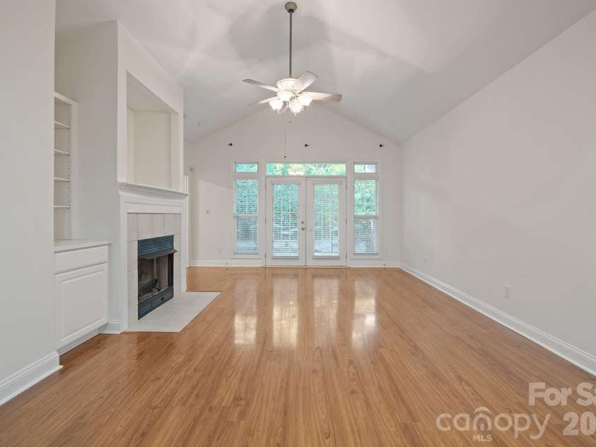 8845 Legacy Lake Lane, Charlotte, NC 28269.  MLS# CAR4434916, YatesRealty ID 57239. 