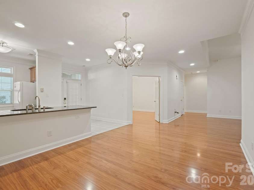 8845 Legacy Lake Lane, Charlotte, NC 28269.  MLS# CAR4434916, YatesRealty ID 57239. 